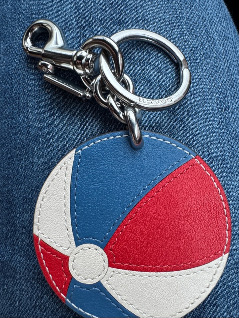 Coach  Blue Red White Beach Ball Leather Keyring like new